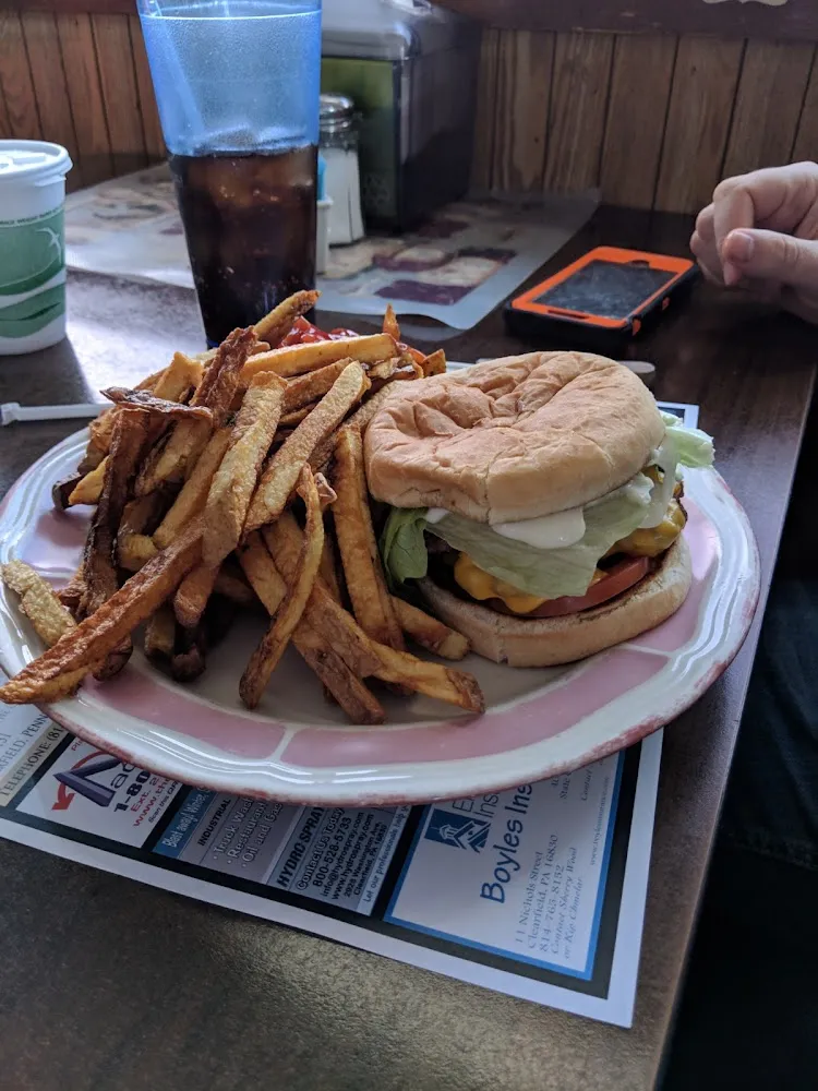 1 2 Pound Burger with Fries